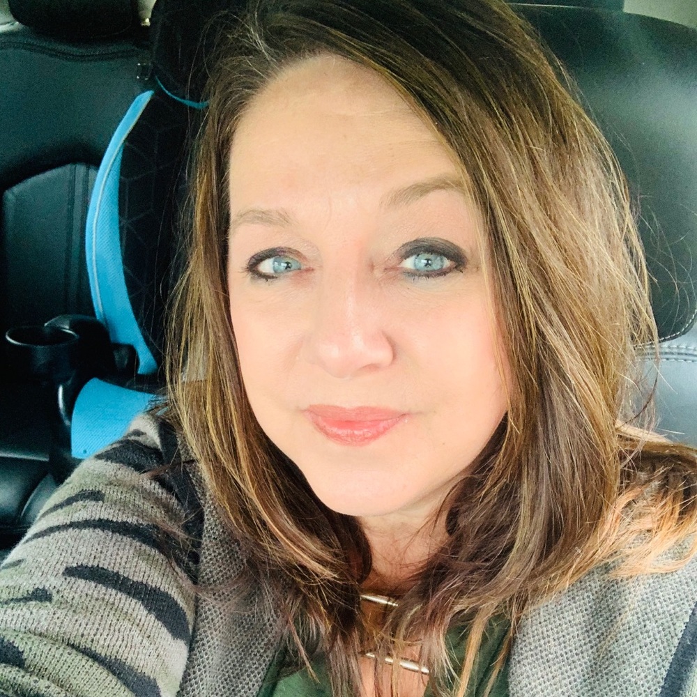Meet your Posher, Kelly